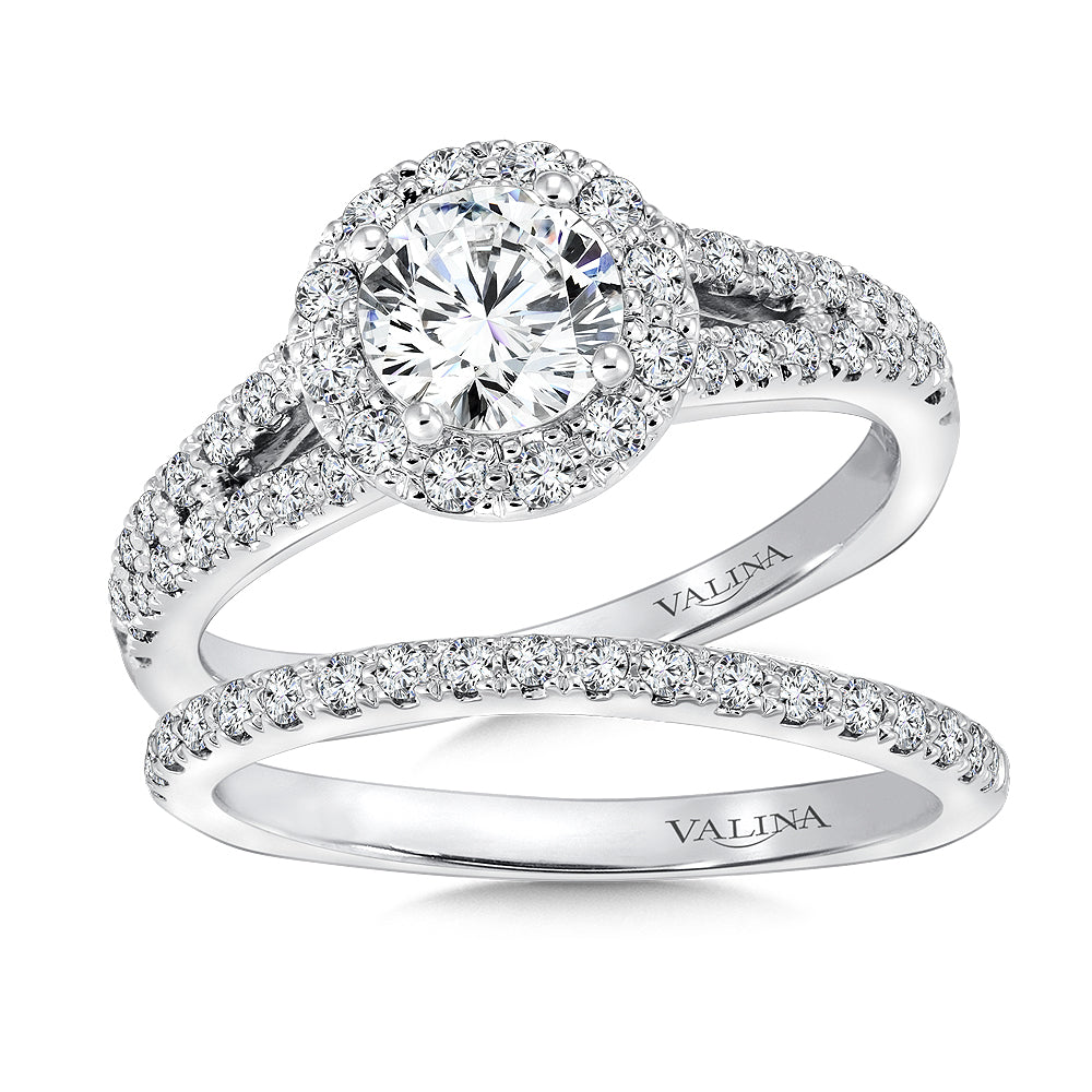 Round Halo Diamond Engagement Ring — R9434W