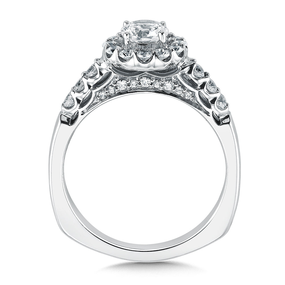 Round Halo Diamond Engagement Ring — RQ9446W